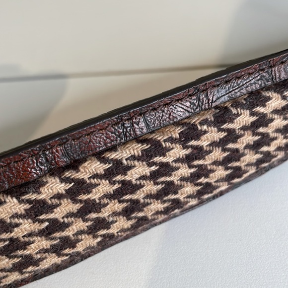 Croc Embossed Leather Shoulder Bag - Picture 14 of 16